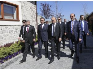 Başbakan Yardımcısı Akdoğan: