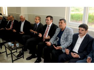 Bakanlar Eker Ve Yılmaz'dan Taziye Ziyareti