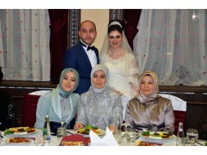 Sare Davutoğlu, Nikah Şahidi Oldu