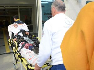 Cenaze Konvoyunda Kaza: 12 Yaralı