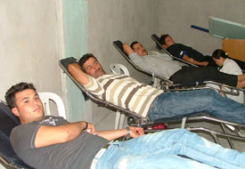 Gurbetçilerden kan bağışı