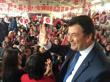 Şenol’u Beyşehir’liler bağrına bastı