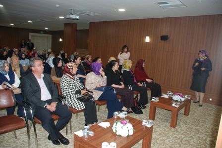 Ailelere madde bağımlılığı anlatıldı