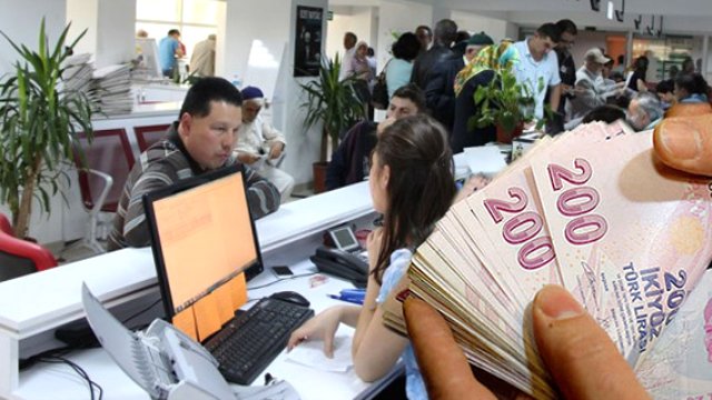 İntibakta Kritik Gün: Emekli Maaşları 355 TL Artabilir