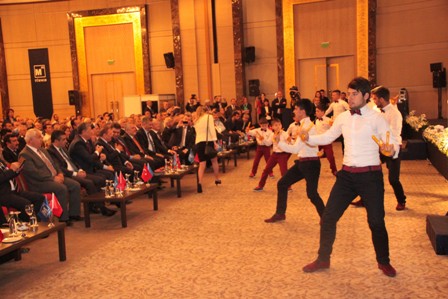 10. Türkiye muhasebe forumu sürüyor