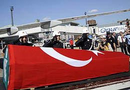 Polisler CHP'yi neden protesto etti