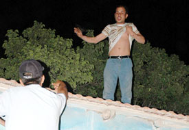 Alkollü şahıstan 12. intihar denemesi