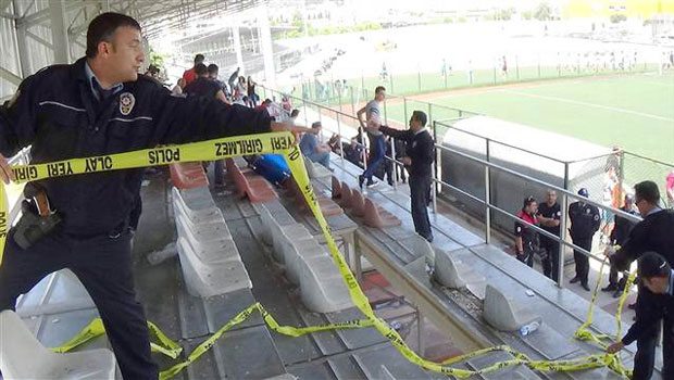 Aydın'daki Tribün Çöktü: Yaralılar var