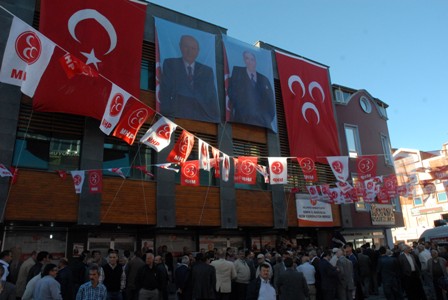 Konya'da MHP seçim koordinasyon merkezi açıldı