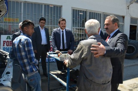 Etyemez ve Kaya esnafı ziyaret etti