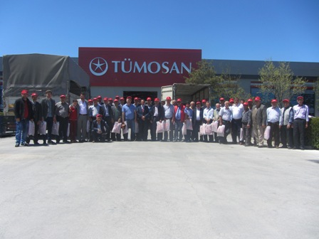 TÜMOSAN çiftçileri ağırladı