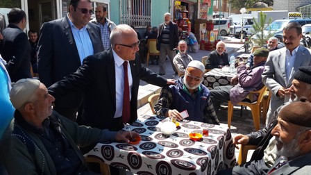 Gönen ilçe gezilerini sürdürüyor