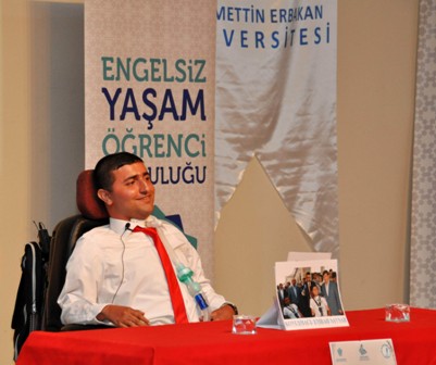 NEÜ’de engelli konferansı