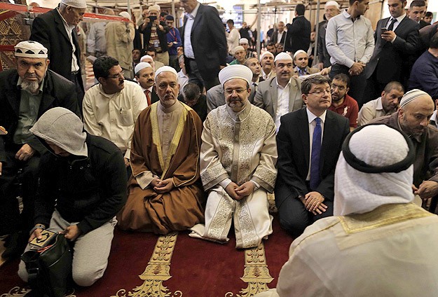 Görmez, Aksa'da Gözyaşlarına Hakim Olamadı