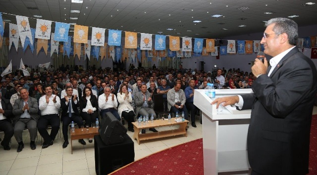 Aksaraylılar Konuk'u bağrına bastı