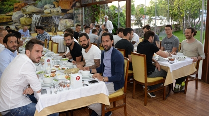 Konyaspor'a moral yemeği