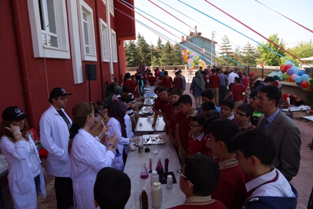 Özel Lale'de 1. Bilim Şenliği