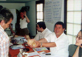 Eğitim toplantısında leblebi ikramı