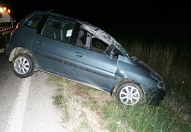 Hüyük'te kaza: Otomobil devrildi