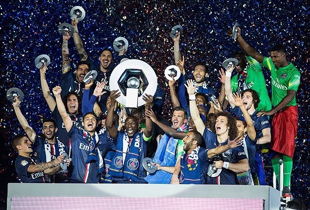 PSG,, Şampiyonluk Kupasını Kaldırdı