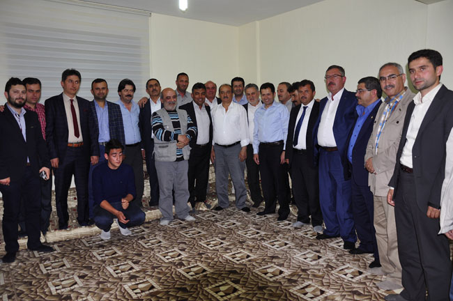 Akkiseliler Altunyaldız’ı bağrına bastı
