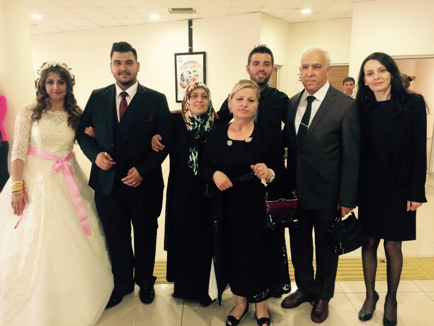 İpek ailesinin mutlu günü