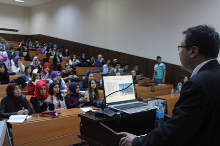 Mahtumguli Firagi Selçuk’ta Anıldı