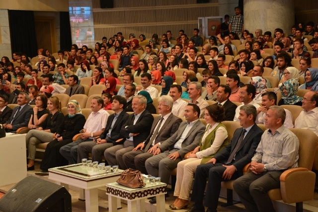 ’Haydi Konuş Bakalım’ da ödüller verildi