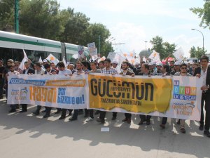 Konyalı gençlerden Başbakan'a destek