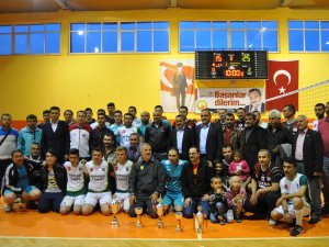 Başkanlık Voleybol  Kupası Akçalar Spor’un