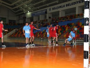 Selçuklu Belediyespor galibiyetle veda etti