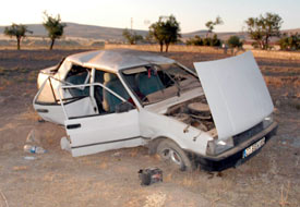 Düğün yolunda kaza: 1 ölü, 6 yaralı