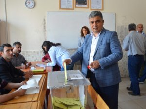 Özgüven oyunu kullandı