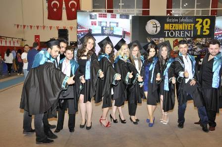 Selçuk’ta Coşkulu Mezuniyet