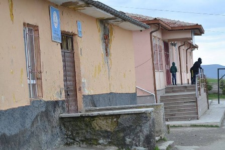 Kulu’ya iki yeni okul