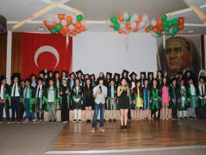 Sistem Koleji ikinci mezunlarını verdi