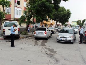 Şüpheli kovalayan polis aracı kaza yaptı: iki yaralı
