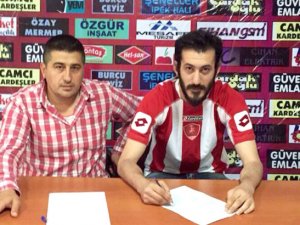 Akşehirspor’da 6. imza