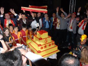 Cengiz Özyalçın: Öyle, çilekti, kirazdı değil, yıldız alacağız