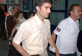 Emniyet kemeri aileyi ölümden kurtardı