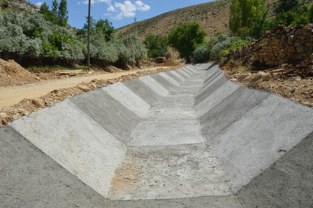 Sel baskınına karşı kanal yapılıyor