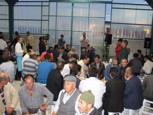 Karatay'da mahalle iftarları coşkulu başladı