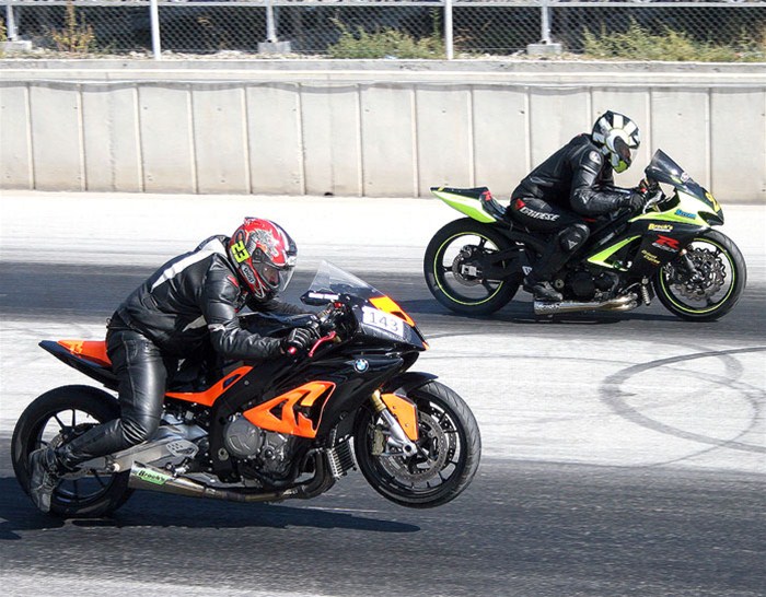 Motodragda 2. ve 3. ayak yarışları yapıldı