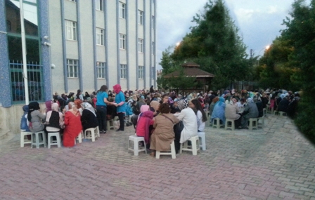 Velilerle iftarda buluştular