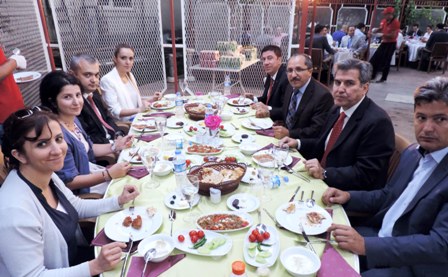 KOMBASSAN, iftarda buluştu