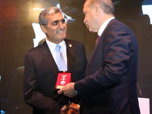 Türk Kızılayı’ndan Konya Şeker’e altın madalya