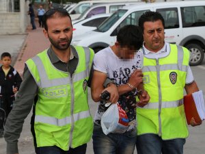 Camiden çalmışlar uyuşturucu almışlar!