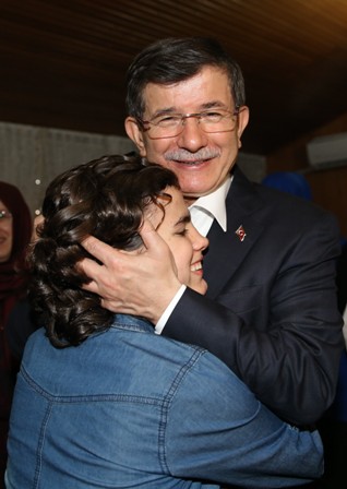 Davutoğlu: Hükümet kuruyoruz, işimiz zor değil!