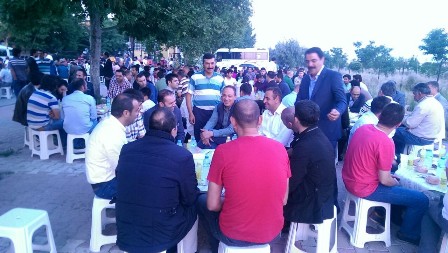 Yuntes Makine’den iftar
