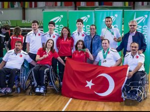 Hokeyin sultanları Milli Takım kampında